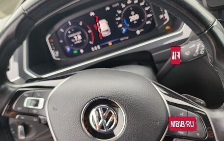 Volkswagen Tiguan II, 2020 год, 3 000 000 рублей, 6 фотография