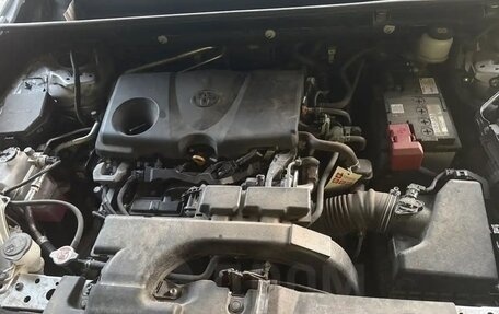 Toyota RAV4, 2021 год, 4 100 000 рублей, 9 фотография