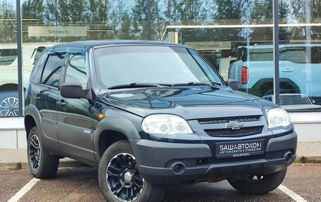 Chevrolet Niva I рестайлинг, 2010 год, 450 000 рублей, 3 фотография