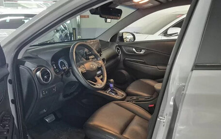 Hyundai Kona I, 2022 год, 2 015 000 рублей, 10 фотография