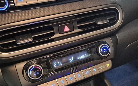 Hyundai Kona I, 2022 год, 2 015 000 рублей, 16 фотография