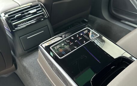 Audi A8, 2023 год, 6 000 000 рублей, 21 фотография