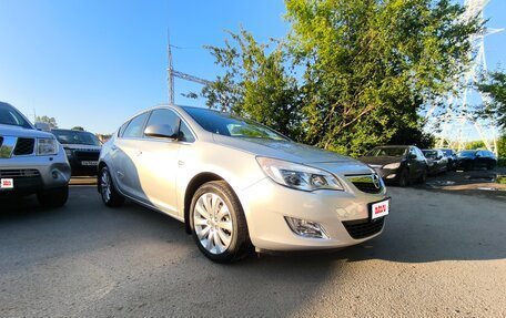 Opel Astra J, 2011 год, 1 300 000 рублей, 3 фотография