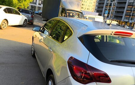 Opel Astra J, 2011 год, 1 300 000 рублей, 13 фотография