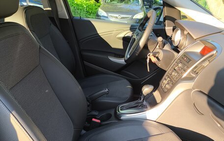 Opel Astra J, 2011 год, 1 300 000 рублей, 8 фотография