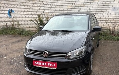 Volkswagen Polo VI (EU Market), 2012 год, 900 000 рублей, 1 фотография