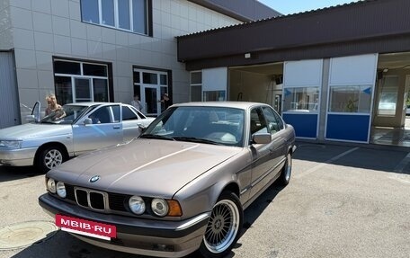 BMW 5 серия, 1989 год, 700 000 рублей, 8 фотография