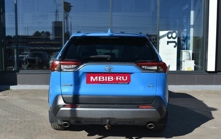 Toyota RAV4, 2019 год, 2 805 000 рублей, 6 фотография