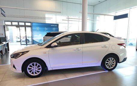 Hyundai Solaris II рестайлинг, 2021 год, 1 740 000 рублей, 8 фотография