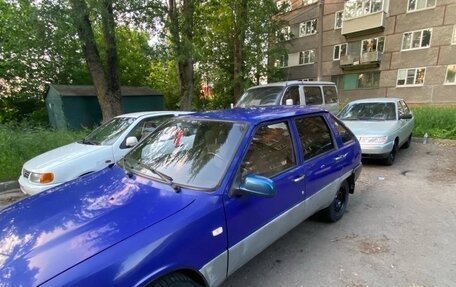 ИЖ 2126 «Ода», 2003 год, 85 000 рублей, 3 фотография