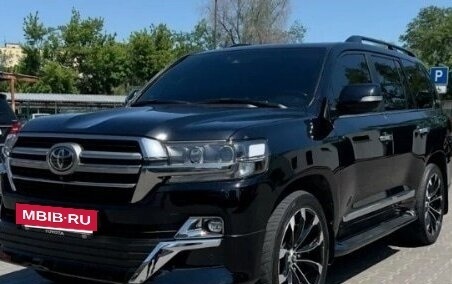 Toyota Land Cruiser 200, 2019 год, 5 500 000 рублей, 2 фотография