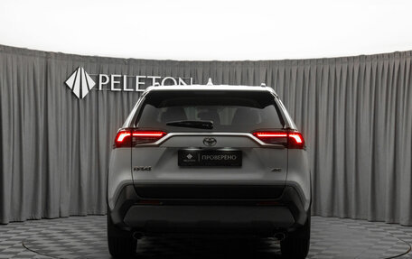 Toyota RAV4, 2020 год, 3 190 000 рублей, 6 фотография