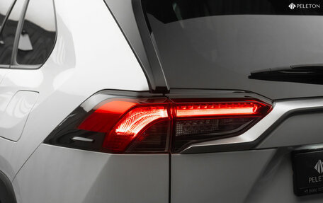 Toyota RAV4, 2020 год, 3 190 000 рублей, 28 фотография