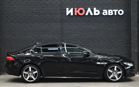 Jaguar XE I рестайлинг, 2018 год, 2 450 000 рублей, 4 фотография