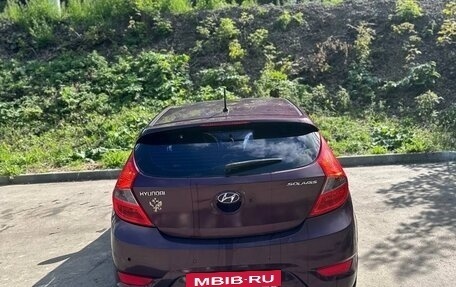 Hyundai Solaris II рестайлинг, 2011 год, 650 000 рублей, 4 фотография