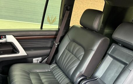 Toyota Land Cruiser 200, 2018 год, 6 520 000 рублей, 14 фотография