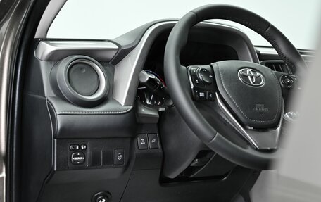 Toyota RAV4, 2019 год, 2 495 000 рублей, 9 фотография