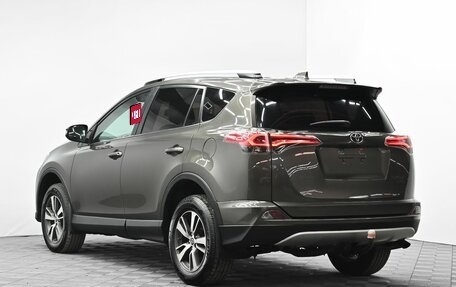 Toyota RAV4, 2019 год, 2 495 000 рублей, 3 фотография