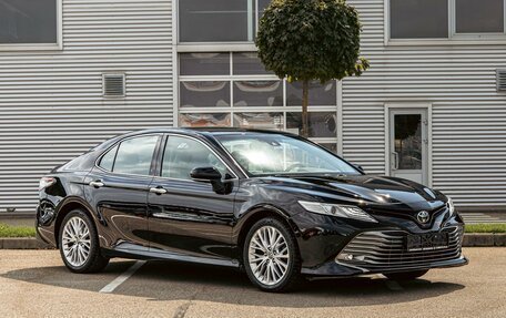 Toyota Camry, 2018 год, 2 495 000 рублей, 3 фотография