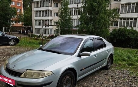 Renault Laguna II, 2001 год, 220 000 рублей, 3 фотография