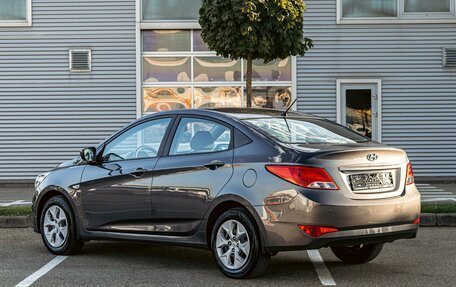 Hyundai Solaris II рестайлинг, 2016 год, 895 000 рублей, 4 фотография