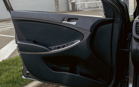 Hyundai Solaris II рестайлинг, 2016 год, 895 000 рублей, 12 фотография