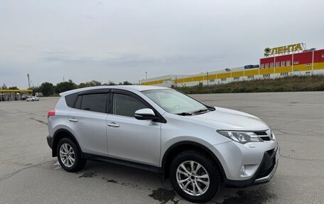 Toyota RAV4, 2013 год, 1 700 000 рублей, 11 фотография