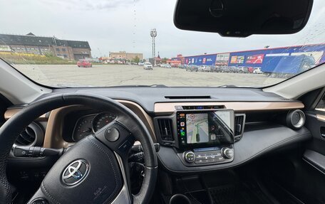 Toyota RAV4, 2013 год, 1 700 000 рублей, 14 фотография
