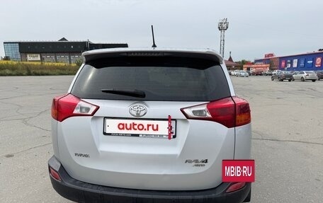 Toyota RAV4, 2013 год, 1 700 000 рублей, 8 фотография