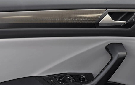 Volkswagen T-Roc I, 2023 год, 2 499 200 рублей, 13 фотография