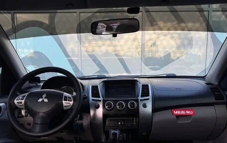 Mitsubishi Pajero Sport II рестайлинг, 2013 год, 1 790 000 рублей, 2 фотография