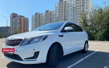 KIA Rio III рестайлинг, 2014 год, 750 000 рублей, 5 фотография