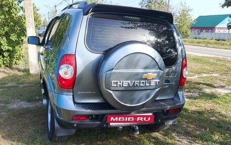 Chevrolet Niva I рестайлинг, 2015 год, 690 000 рублей, 5 фотография