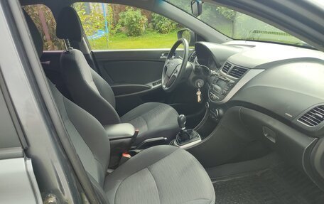 Hyundai Solaris II рестайлинг, 2016 год, 950 000 рублей, 8 фотография