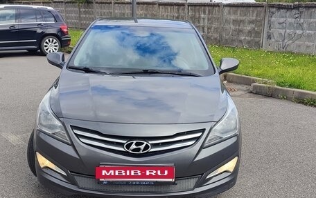 Hyundai Solaris II рестайлинг, 2016 год, 950 000 рублей, 2 фотография