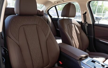 BMW 3 серия, 2024 год, 6 490 000 рублей, 14 фотография