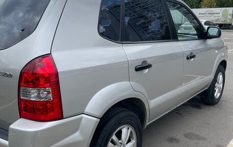 Hyundai Tucson III, 2008 год, 800 000 рублей, 4 фотография