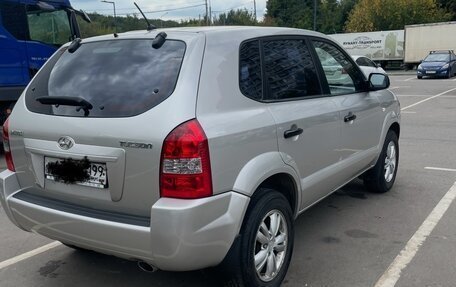 Hyundai Tucson III, 2008 год, 800 000 рублей, 21 фотография