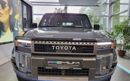 Toyota Land Cruiser Prado, 2024 год, 8 698 000 рублей, 2 фотография