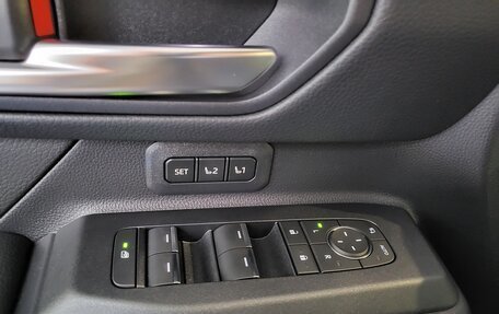 Toyota Land Cruiser Prado, 2024 год, 8 698 000 рублей, 19 фотография