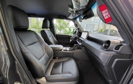 Toyota Land Cruiser Prado, 2024 год, 8 698 000 рублей, 20 фотография