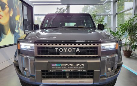 Toyota Land Cruiser Prado, 2024 год, 8 698 000 рублей, 37 фотография