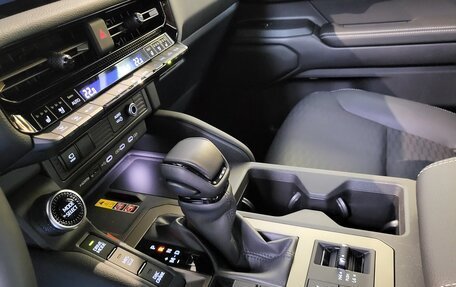 Toyota Land Cruiser Prado, 2024 год, 8 698 000 рублей, 33 фотография