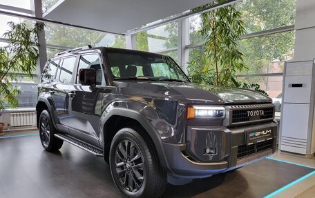 Toyota Land Cruiser Prado, 2024 год, 8 698 000 рублей, 38 фотография