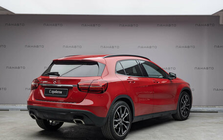 Mercedes-Benz GLA, 2019 год, 1 965 000 рублей, 2 фотография