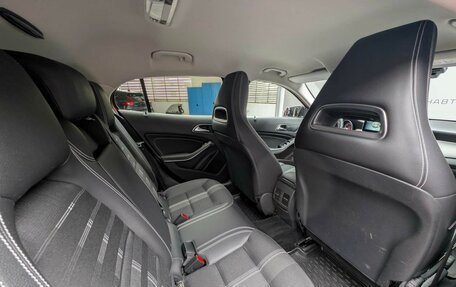 Mercedes-Benz GLA, 2019 год, 1 965 000 рублей, 15 фотография