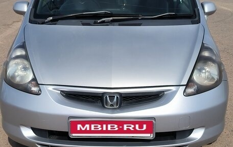 Honda Fit III, 2002 год, 400 000 рублей, 2 фотография