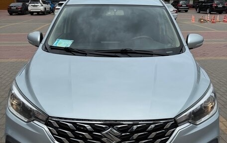 Suzuki Ertiga II, 2023 год, 2 300 000 рублей, 4 фотография