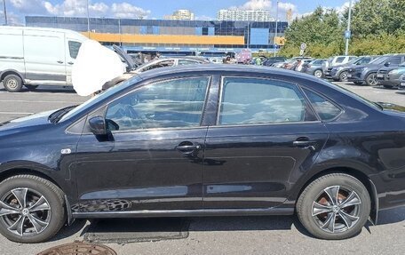 Volkswagen Polo VI (EU Market), 2015 год, 800 000 рублей, 3 фотография
