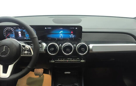 Mercedes-Benz GLB, 2022 год, 2 850 000 рублей, 7 фотография